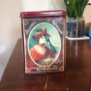 Vintage Coca Cola tin